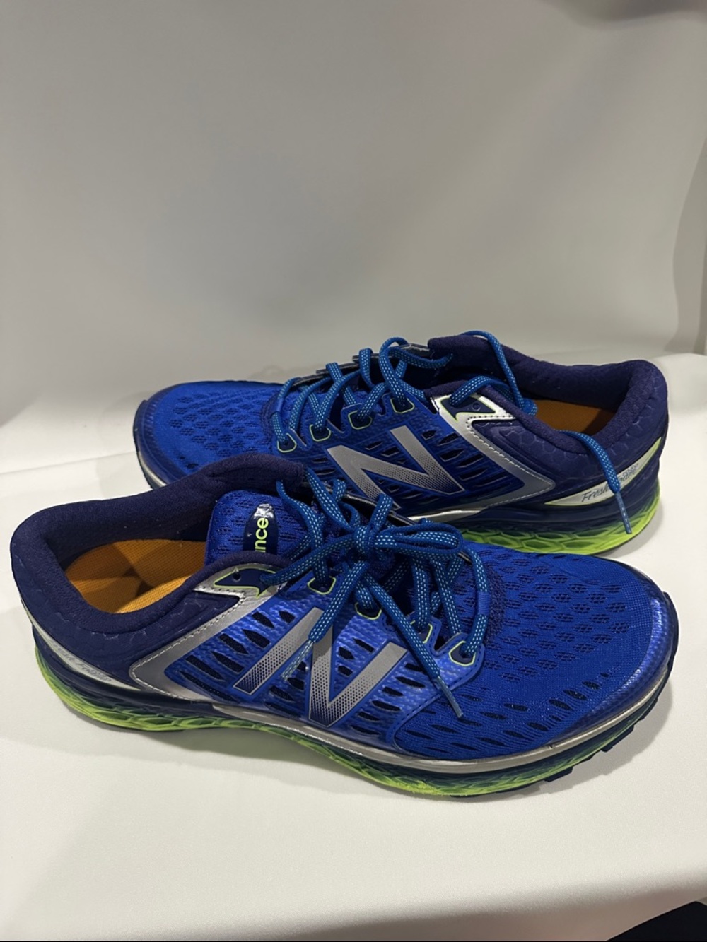 New Balance Men's Royal Blue Athletic Shoes with Lime Green Midsole size 11.5
